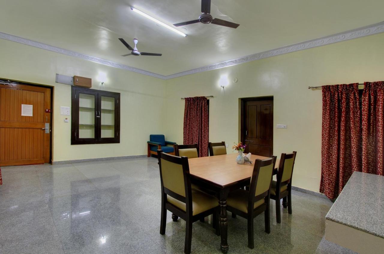 Kanthi Resorts Badami Bagalkot Exterior photo