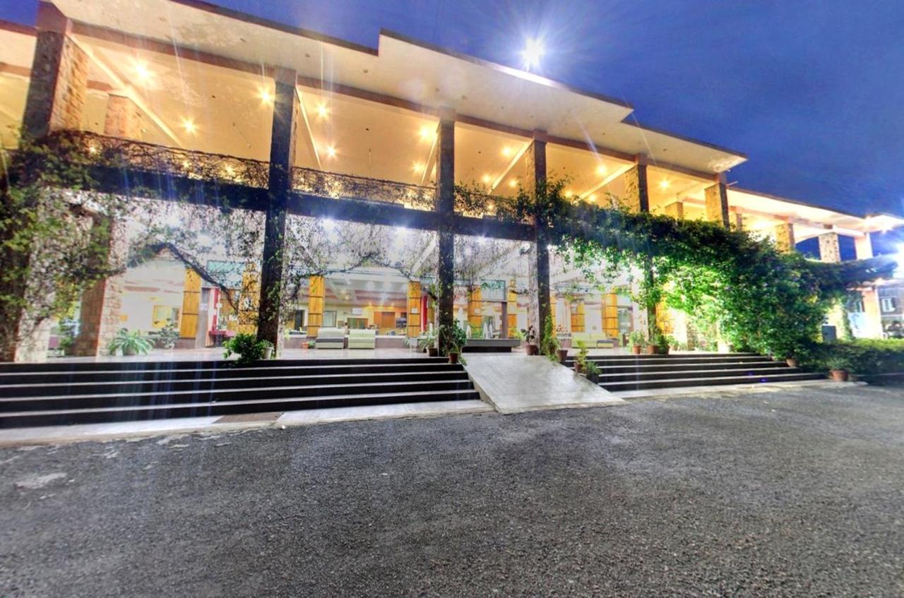 Kanthi Resorts Badami Bagalkot Exterior photo