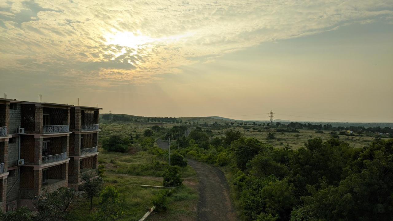 Kanthi Resorts Badami Bagalkot Exterior photo