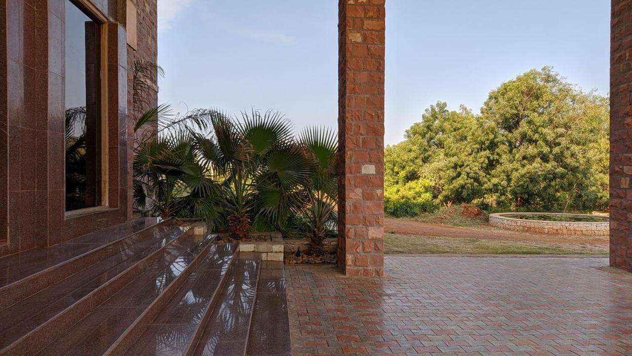 Kanthi Resorts Badami Bagalkot Exterior photo