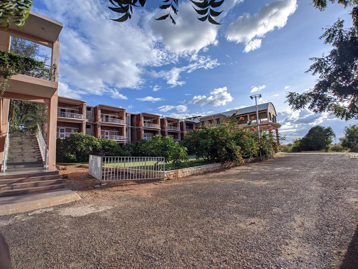 Kanthi Resorts Badami Bagalkot Exterior photo